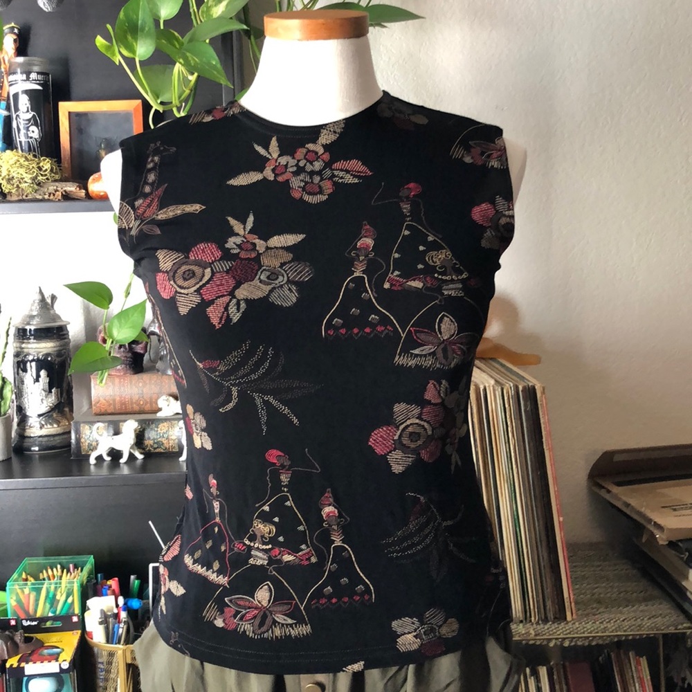 Woman/Flower Top